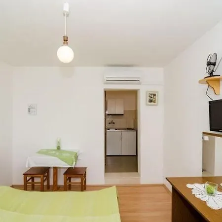 Barbara - With Terrace And Sea View 2 Adults * Mlini